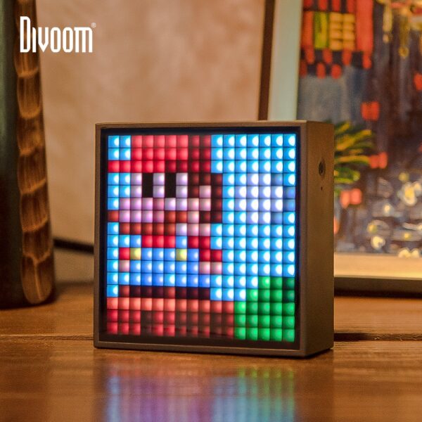 сочная картинка Портативная акустика Divoom, супер марио на экране